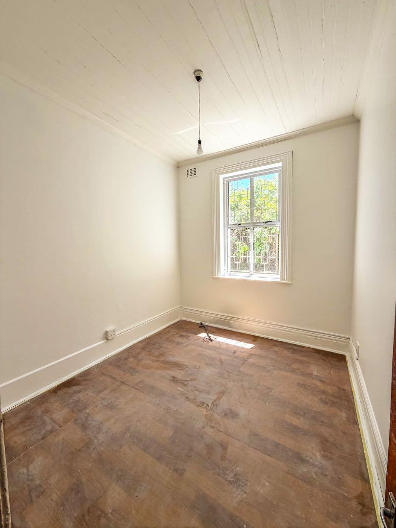 To Let 1 Bedroom Property for Rent in Muizenberg Western Cape